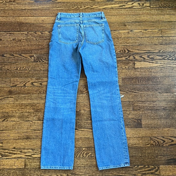 High Rise Mom Jeans - Picture 4 of 5